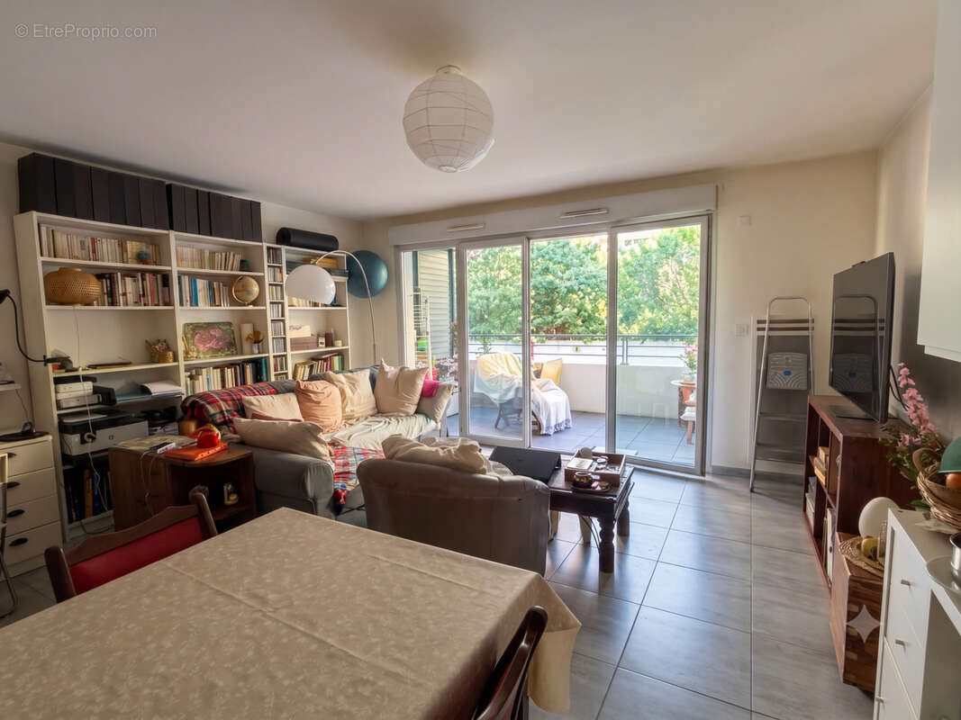 Appartement à MARSEILLE-7E