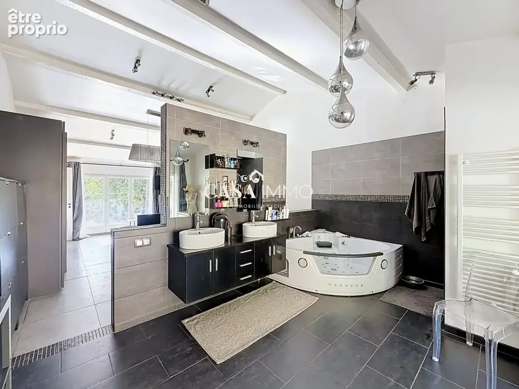 Maison 13 pièces 455 m² à vendre à Hyeres (83400) - photo 8