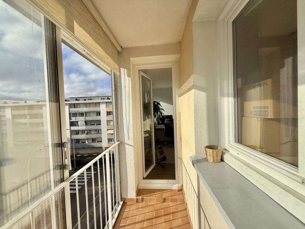 Appartement à CHENOVE