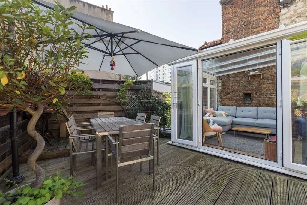 Appartement à PARIS-20E