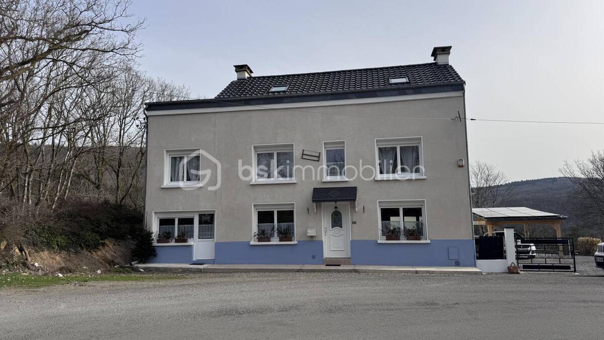 Maison à MONTHERME