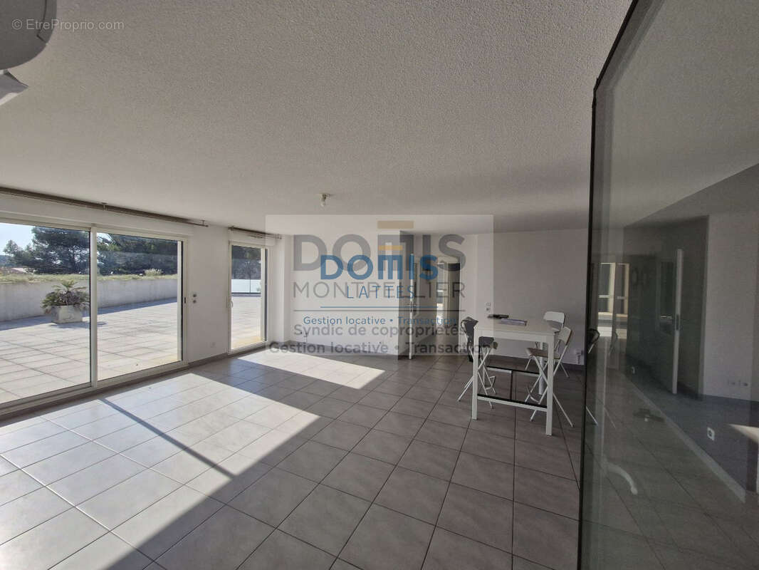 Appartement à LE CRES