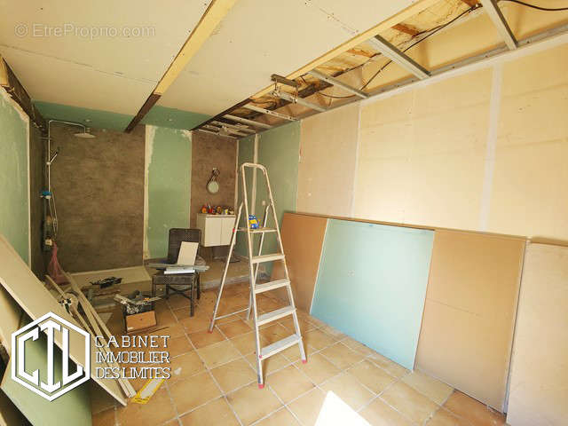 Pavillon de 134m² à Clichy-sous-Bois - photo 8