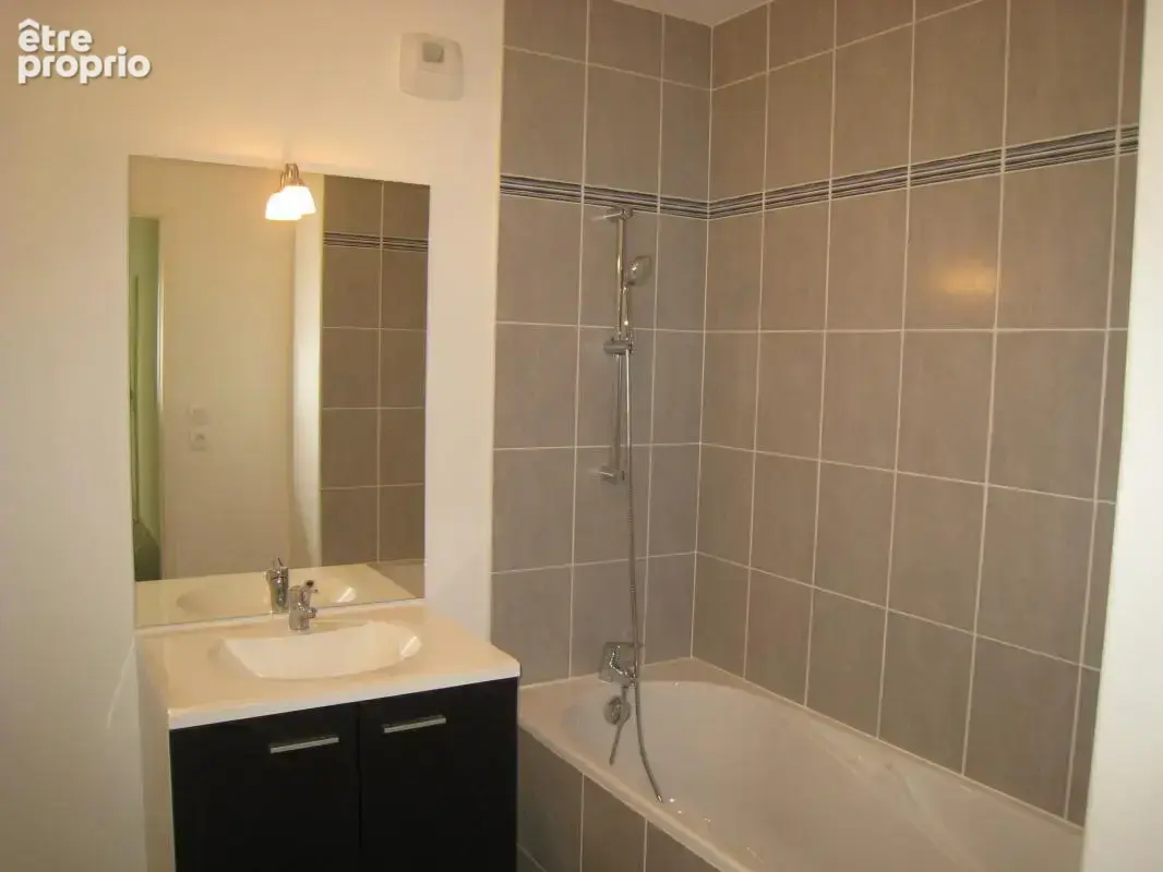 A vendre angers est - appartement t3 rdc pmr avec parkins en - photo 7