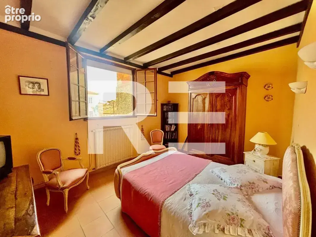 Immeuble 126m2 avec terrasse et patio interieur - photo 8