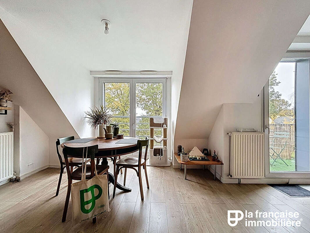 Appartement à VERN-SUR-SEICHE