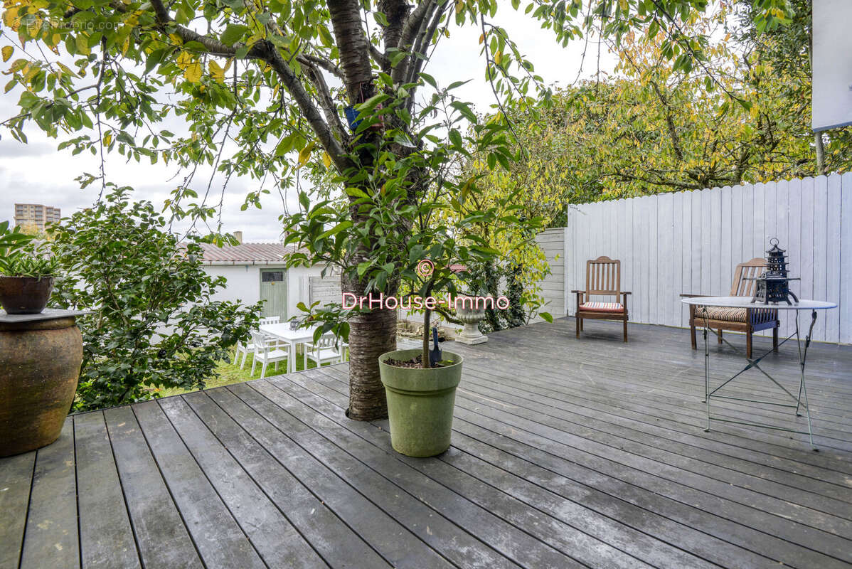 Maison à SAINT-SEBASTIEN-SUR-LOIRE