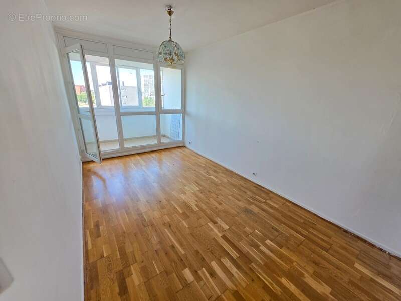 Appartement à RIS-ORANGIS
