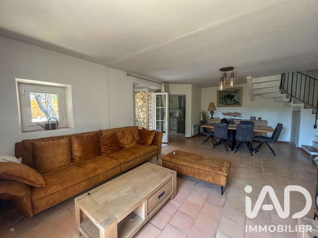 Photo 5 - Maison à PLAN-DE-LA-TOUR