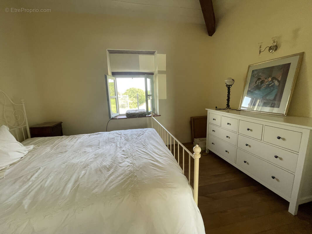 Maison Restaurée avec Goût, Gîte Indépendant, Piscine et Vue sur les Montagnes - photo 29