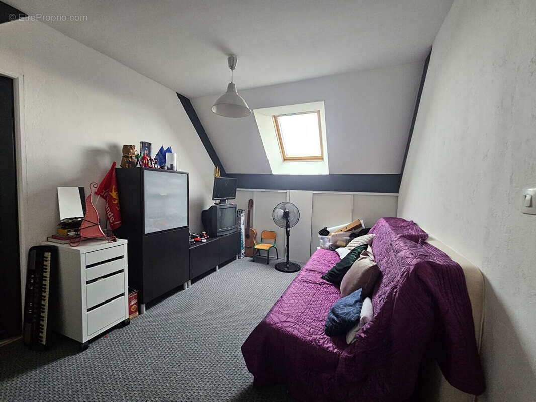 Maison à MERY-CORBON