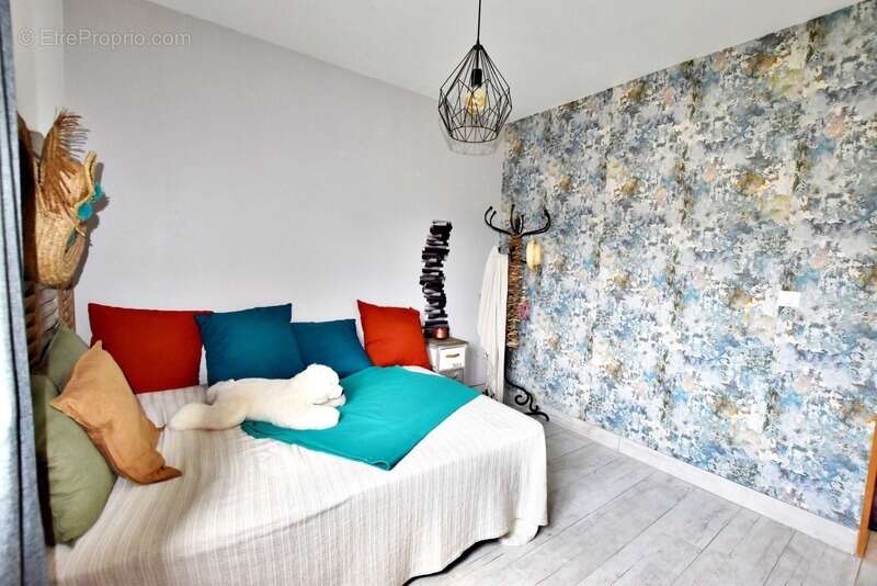 Maison à SOLLIES-TOUCAS