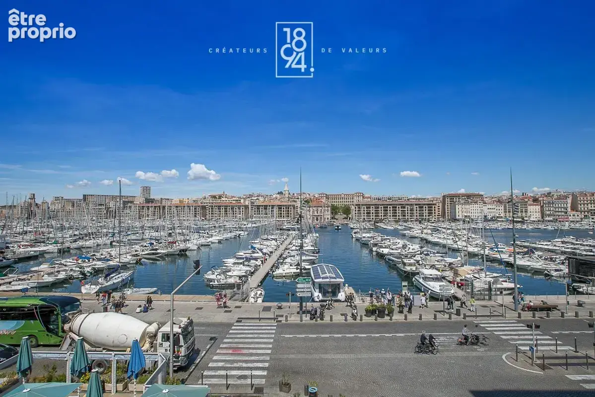 Duplex de type 3/4 entièrement rénové, d’une superficie de 130 m², situé secteur Vieux-Port avec vue mer - photo 19