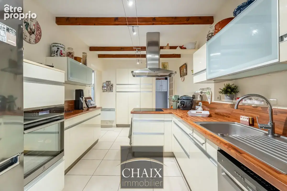 Maison de 186 m2 avec t2 indépendant, piscine et terrain de 1 750 m2 - photo 10