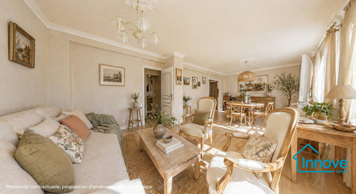 Appartement à LES CLAYES-SOUS-BOIS
