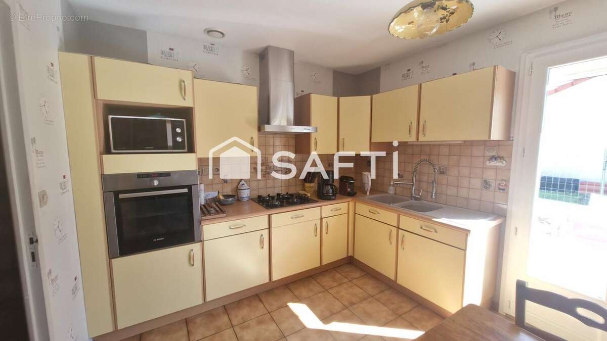 Photo 3 - Maison à SAINT-BONNET-DE-MURE