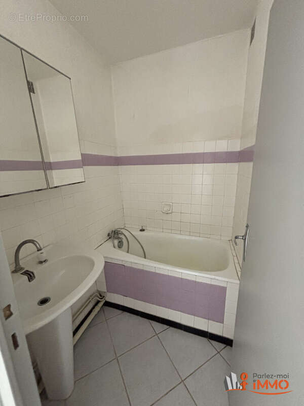 Maison 62 m² à Sury-Le-Comtal  - photo 4
