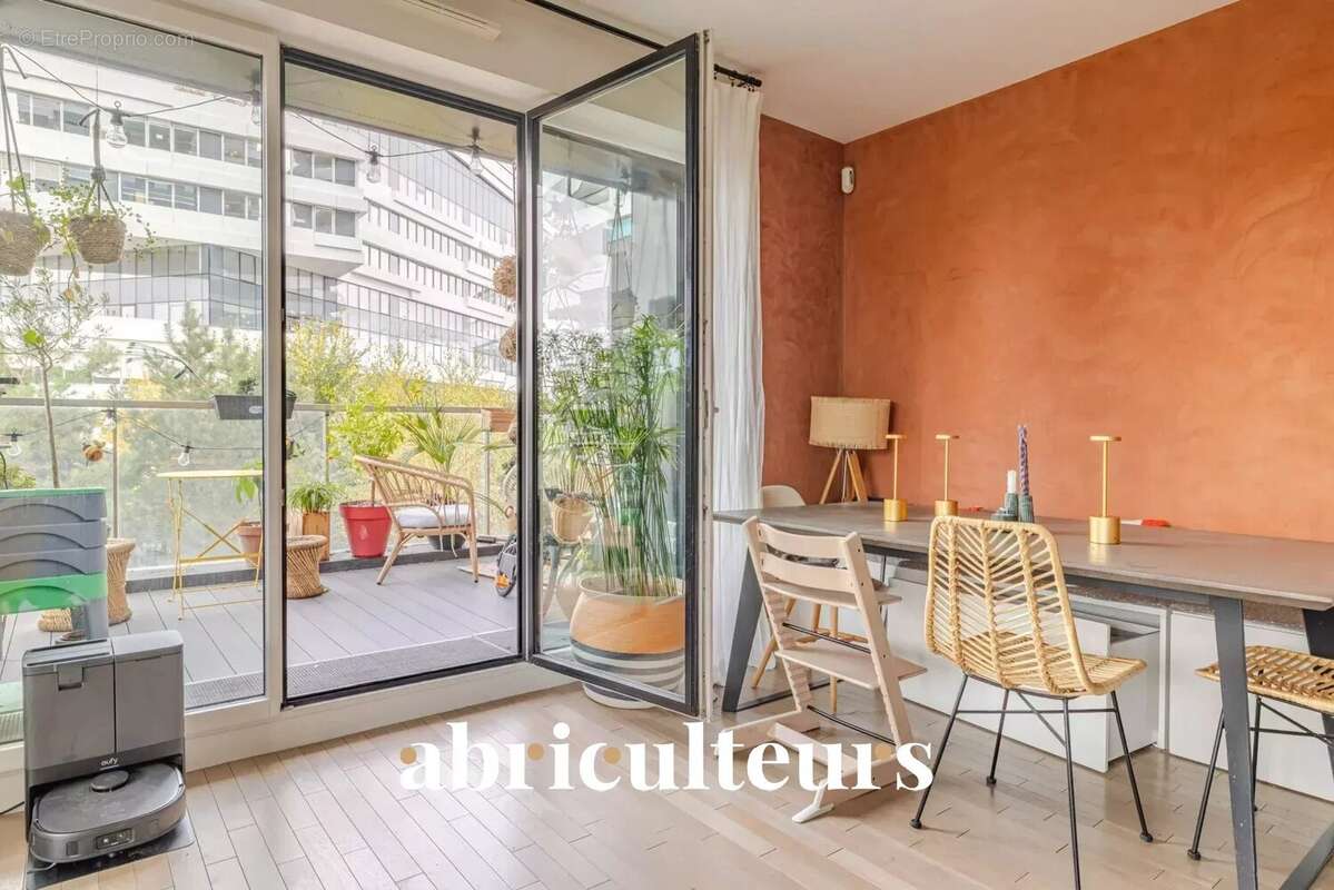 Appartement à ISSY-LES-MOULINEAUX