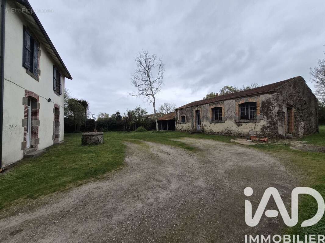 Photo 3 - Maison à NESMY