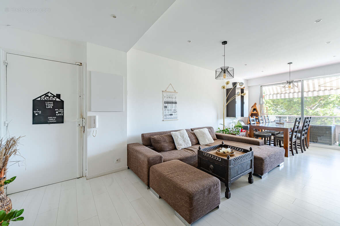 Appartement à MARSEILLE-8E