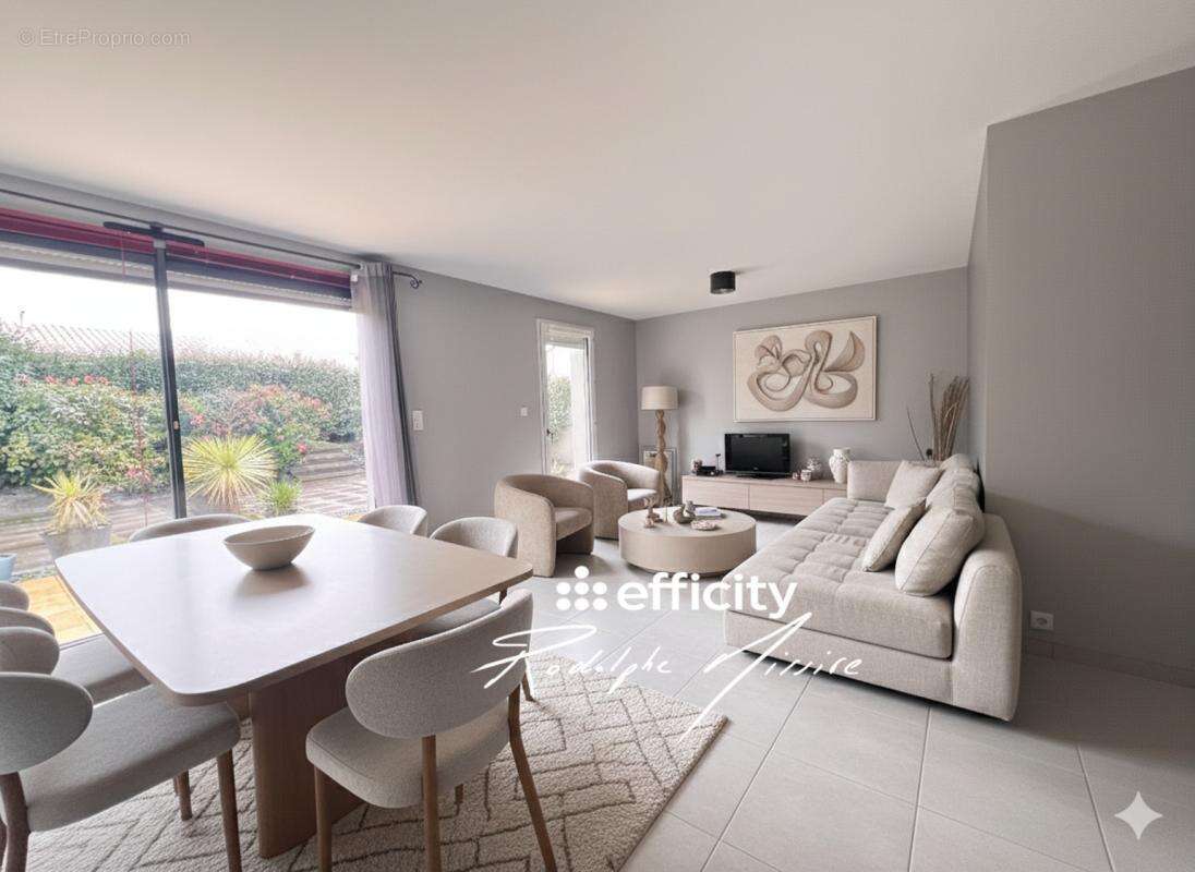 Maison 73 m² à La Creche  - photo 2