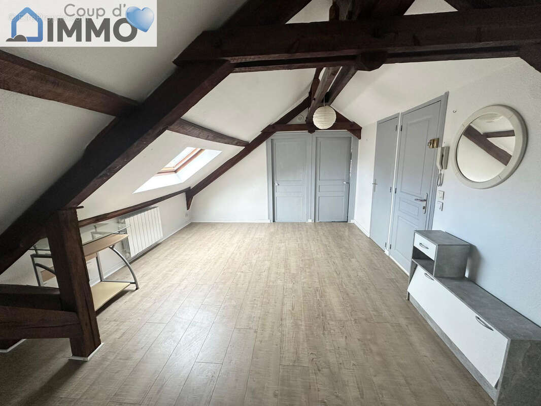 Appartement à SAINTE-SAVINE
