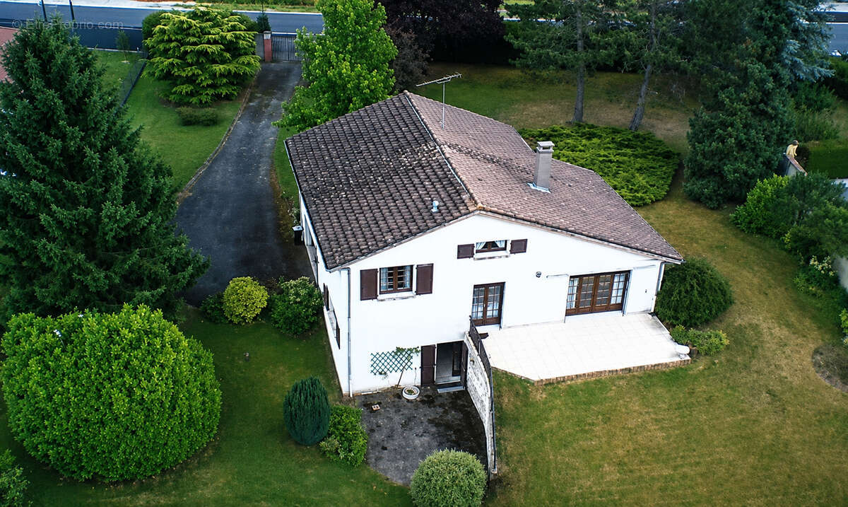Maison à GONDREVILLE