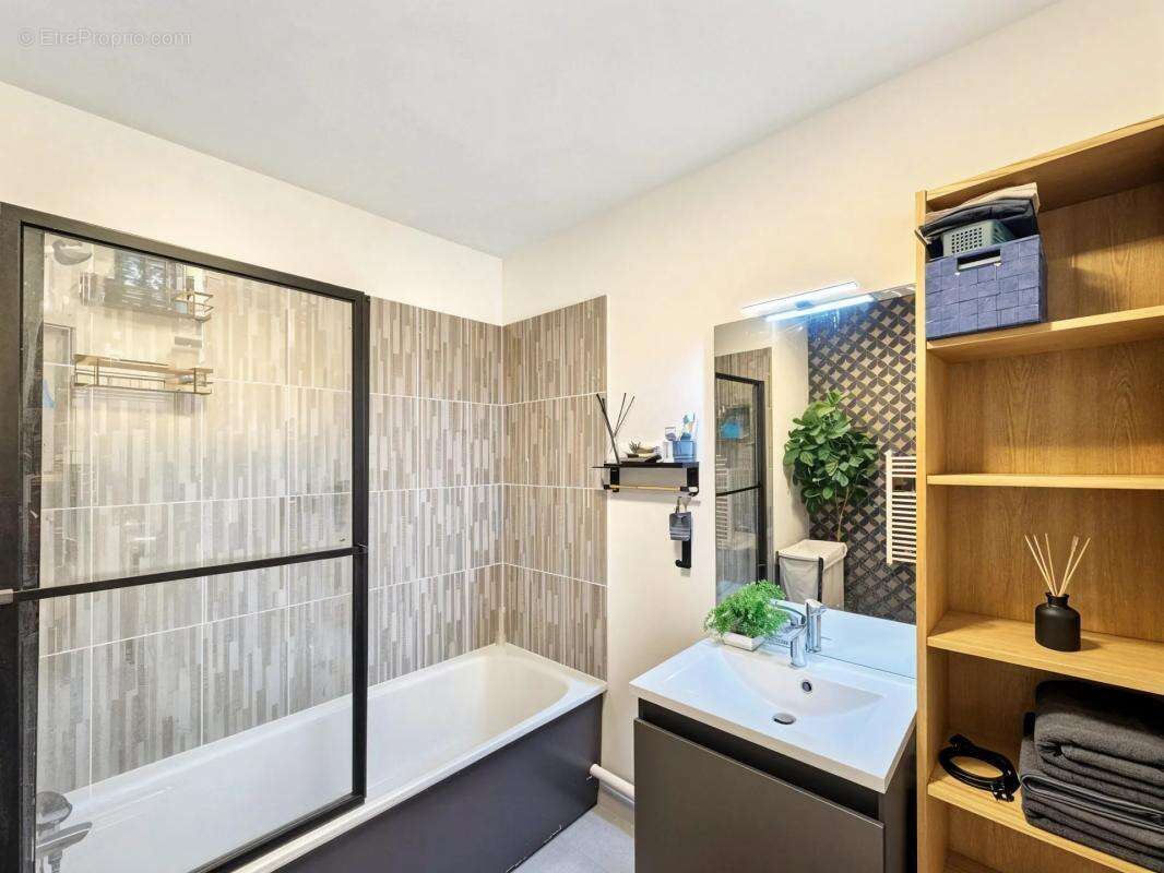 Appartement à LE PLESSIS-BOUCHARD