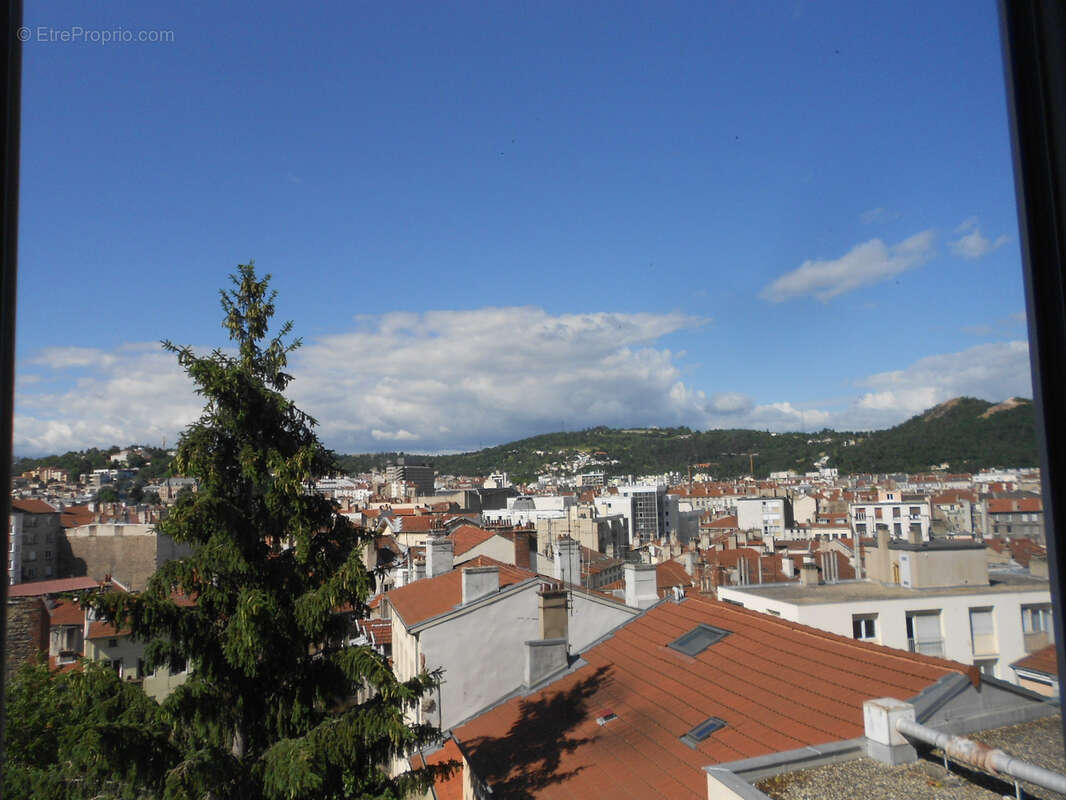 Appartement à SAINT-ETIENNE