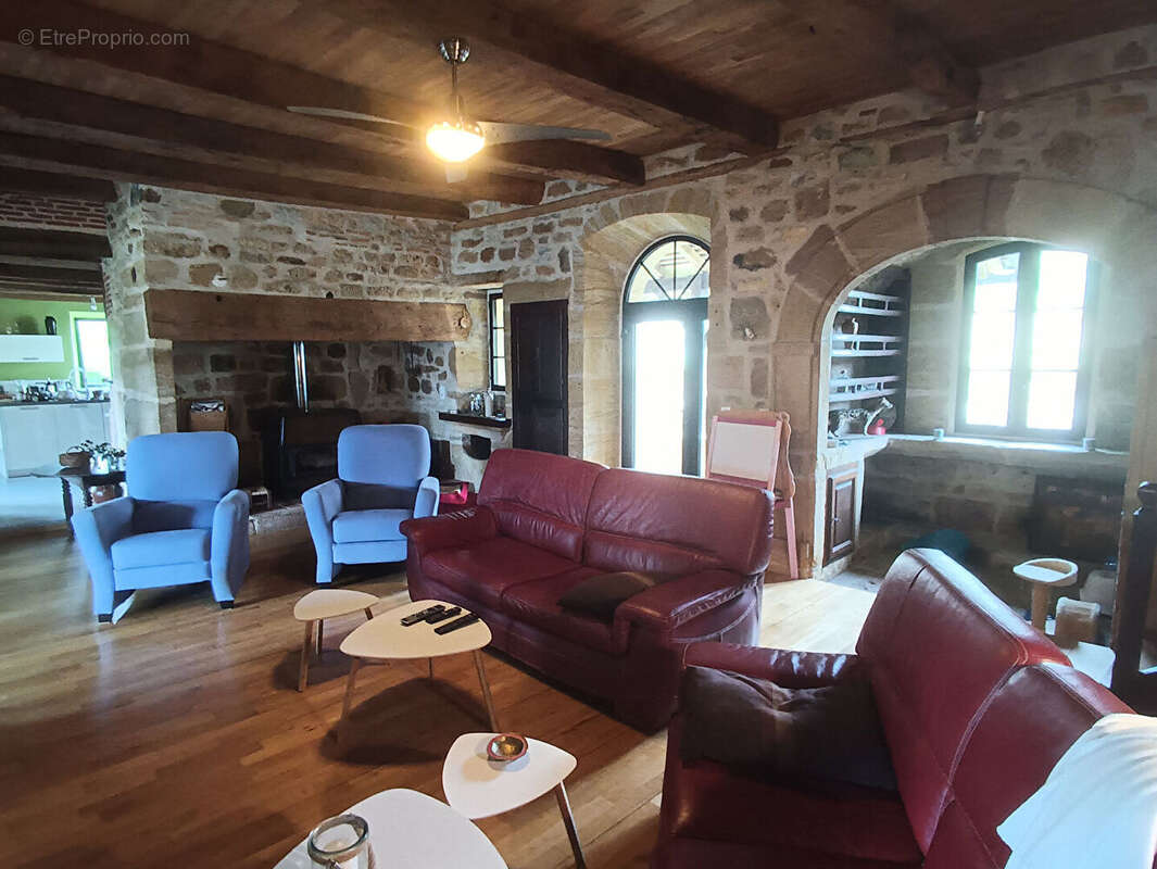 Maison à CAPDENAC-GARE