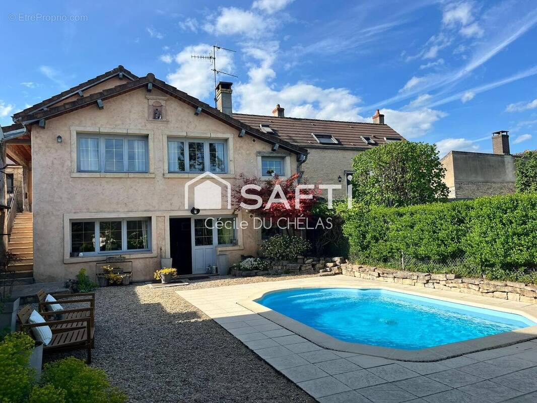 Photo 1 - Maison à LADOIX-SERRIGNY