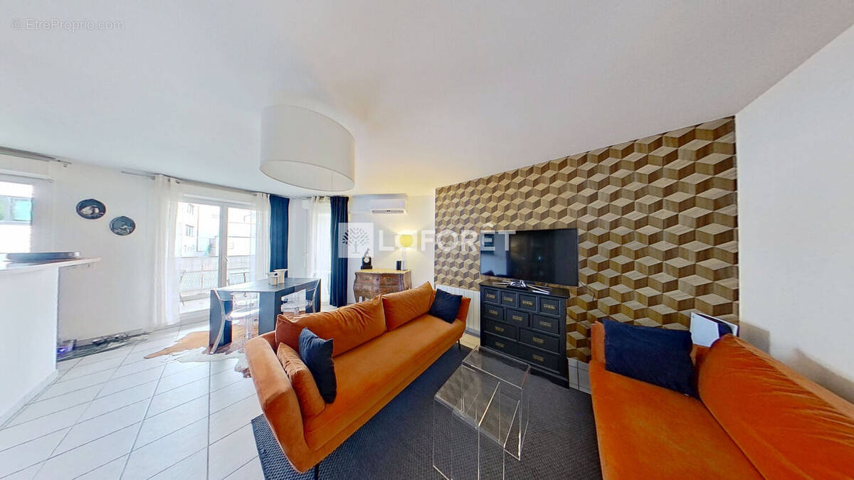 Appartement à LYON-8E