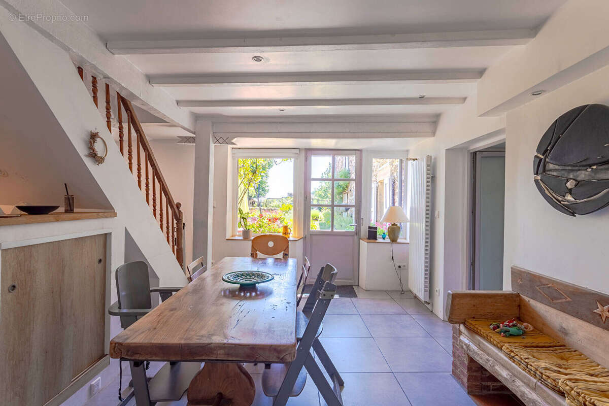 Maison en pierres, 300m2, au calme, commerces à pied/velo, 2ha, 30 min. d'Albi - photo 3