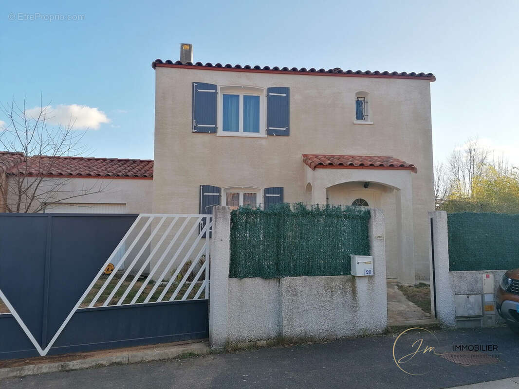 Maison à SAINT-BAUZILLE-DE-PUTOIS