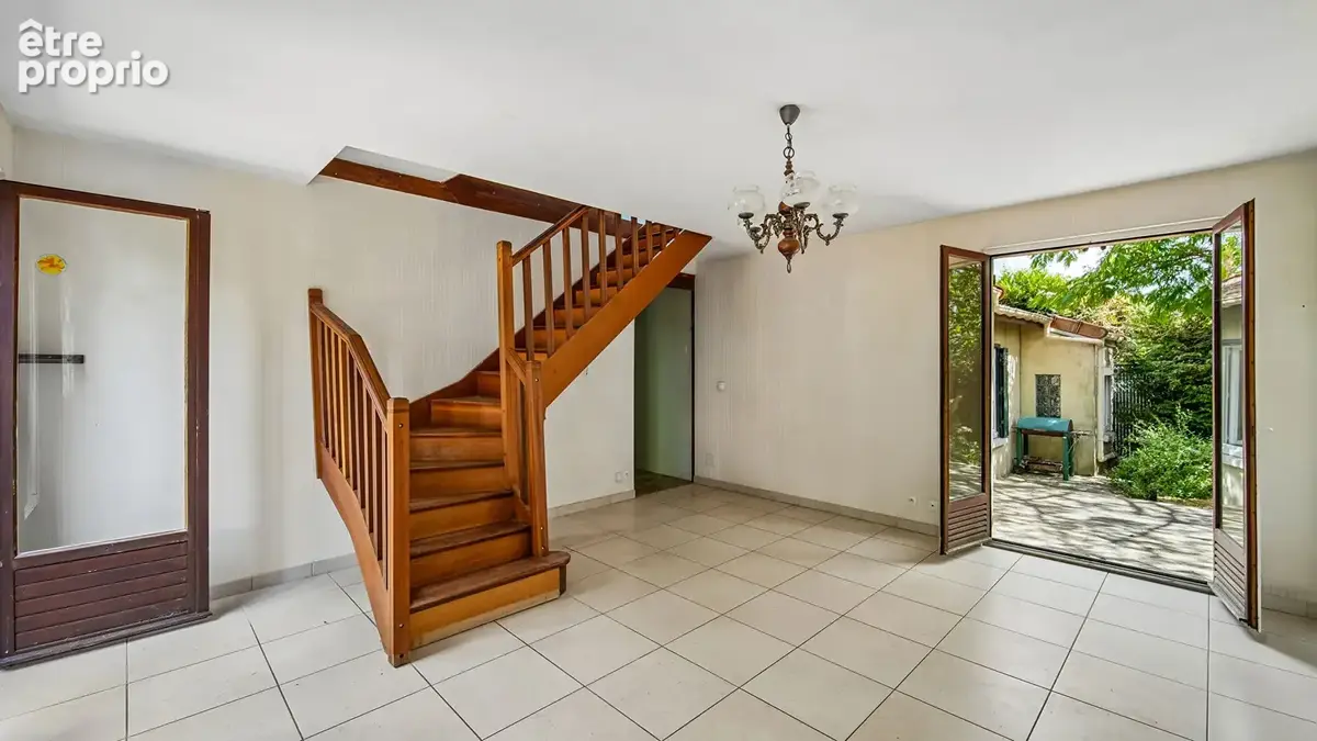Maison à rénover sur une parcelle de 407 m² arborée ? Emplacement premium - photo 3