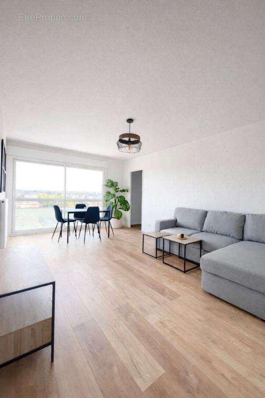 Appartement à RAMONVILLE-SAINT-AGNE