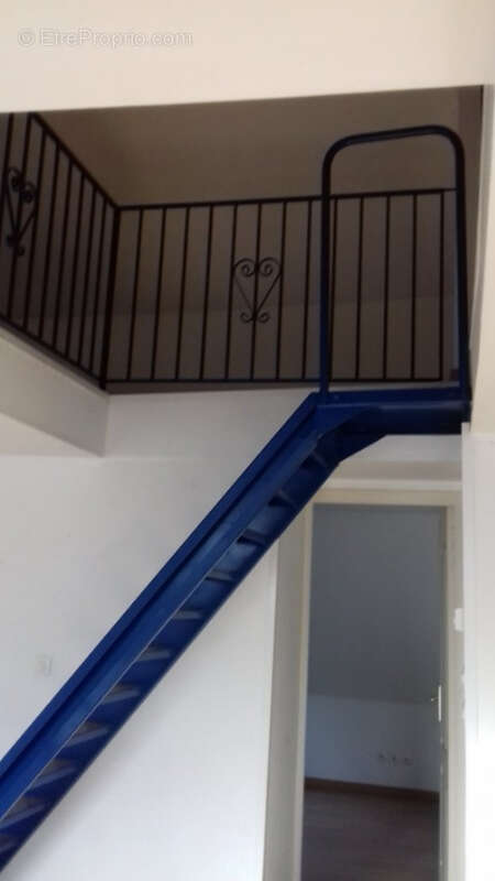 Appartement à FRUGES