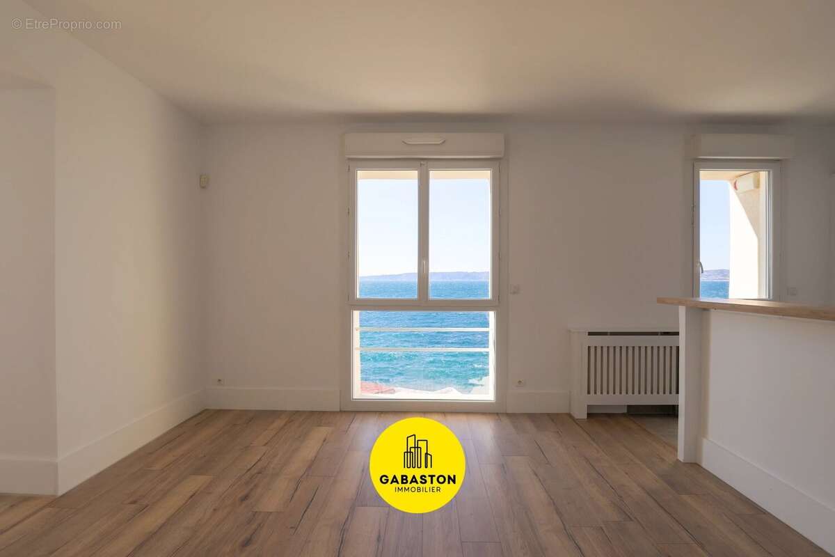 Appartement à MARSEILLE-7E