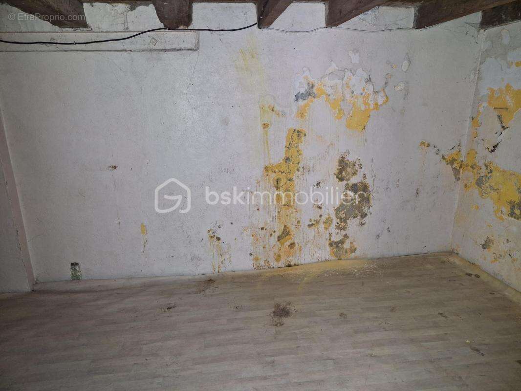 Belle maison de ville de 87m2 à rénover au coeur de Sainte-Foy-La-Grande - photo 10
