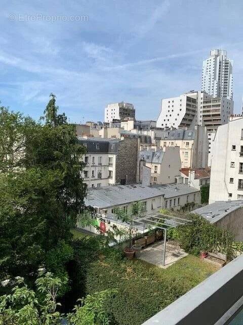 Appartement à PARIS-19E