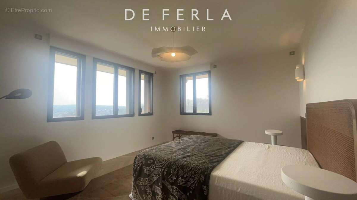 Maison à MAGNY-LE-HONGRE