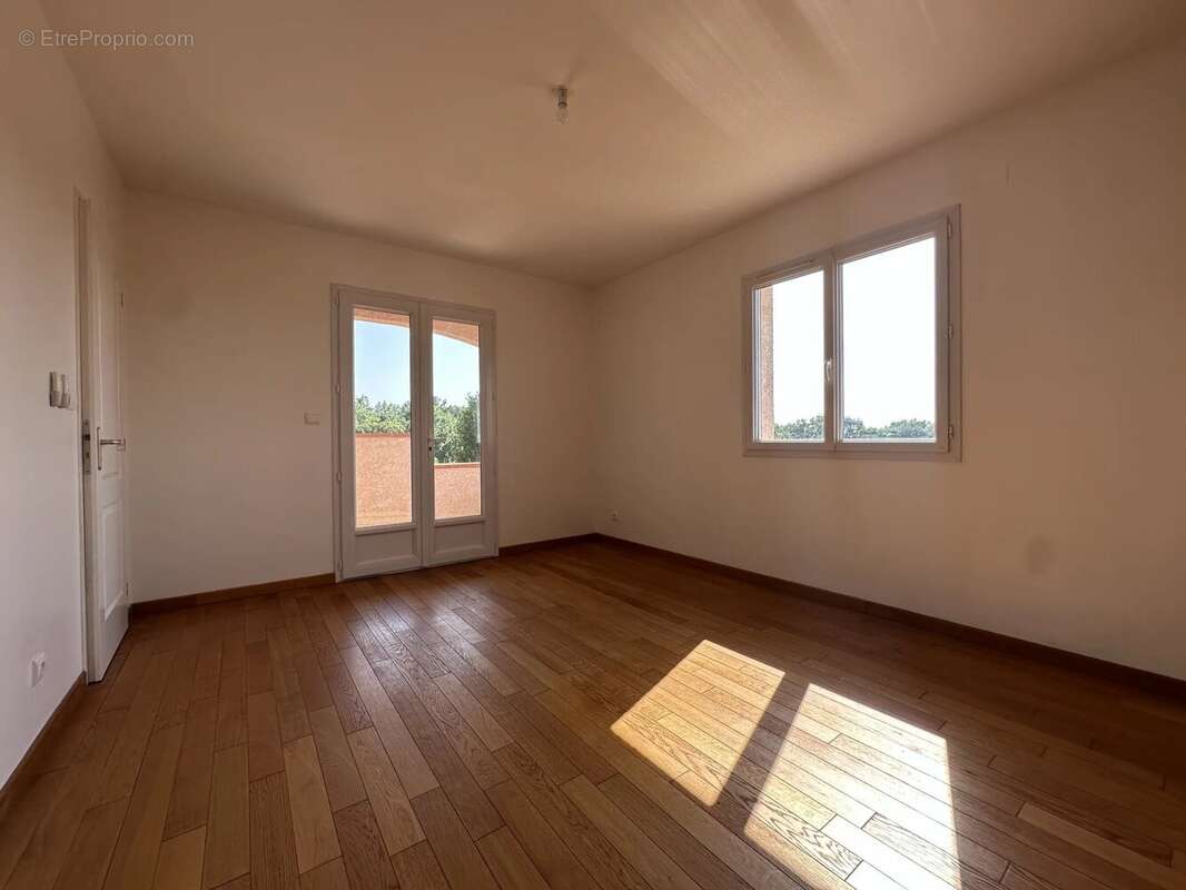 Maison T4 à Venerque avec grand garage de 85 m² - photo 7
