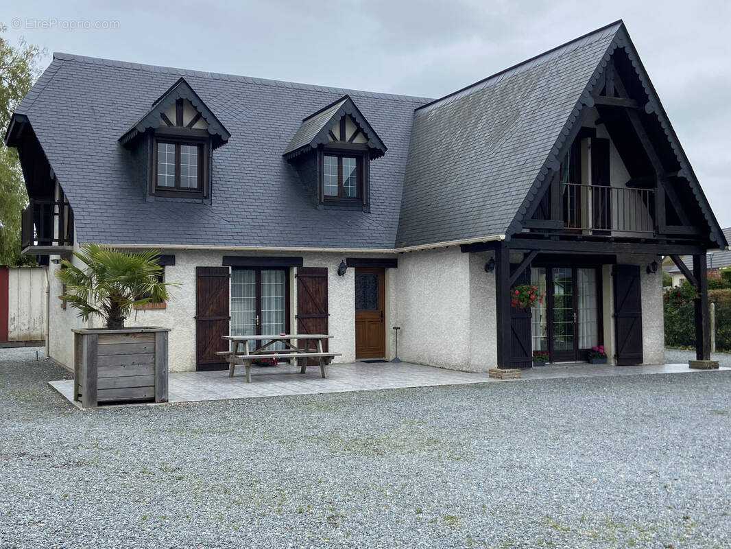 Maison à EPREVILLE