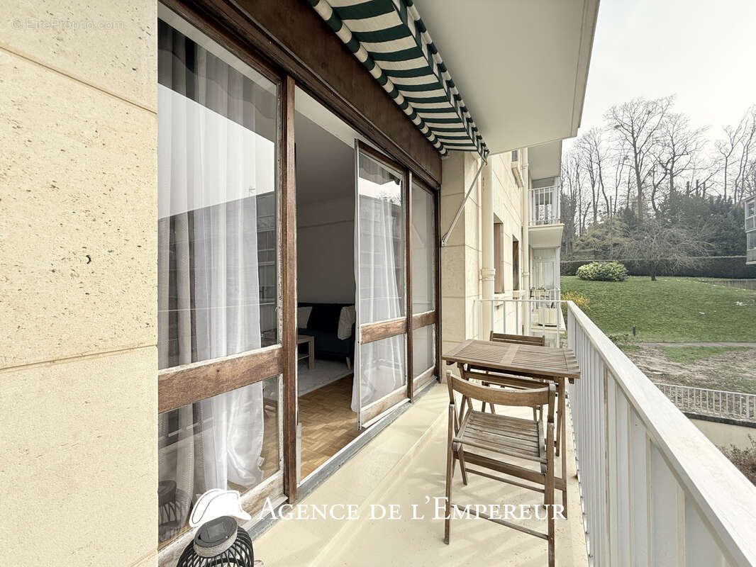 Appartement à LA CELLE-SAINT-CLOUD