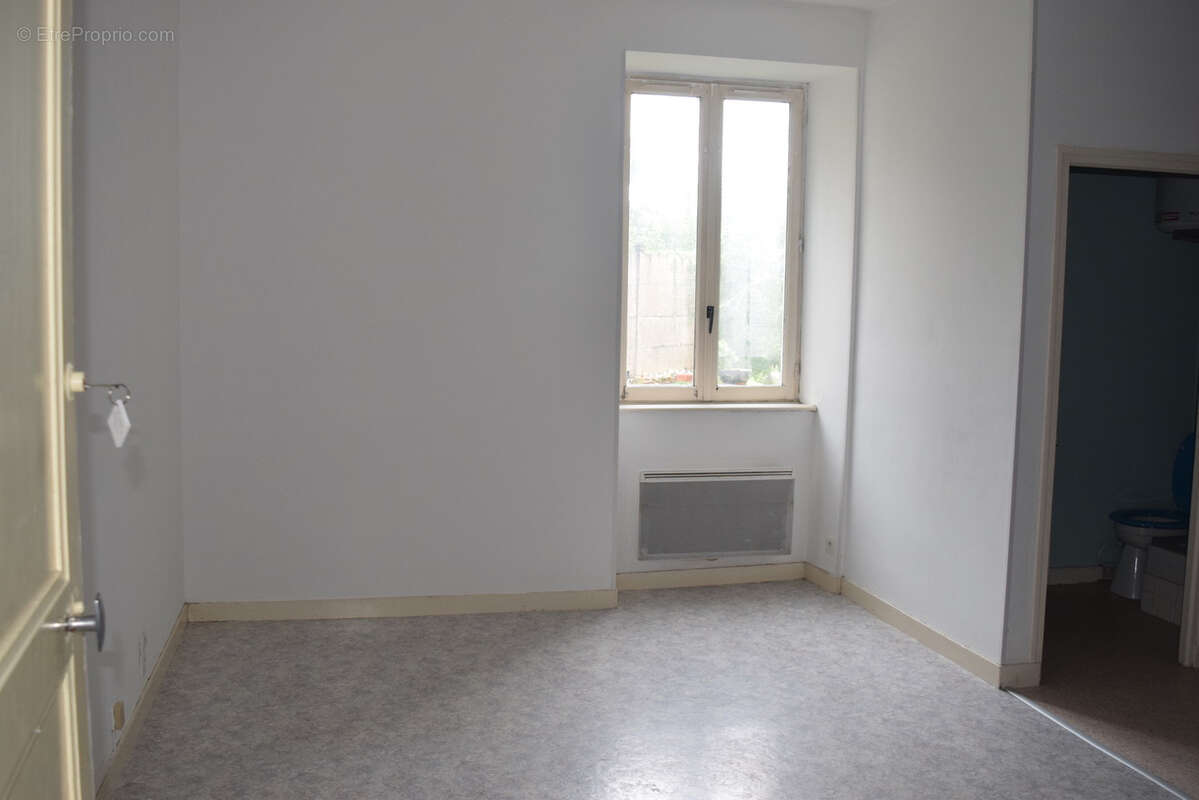 Appartement à FOUGERES