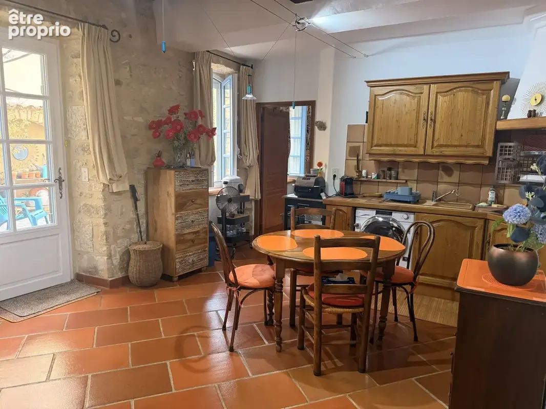 Appartement 4 pièces 107 m² à vendre à Cornillon (30630) - photo 6