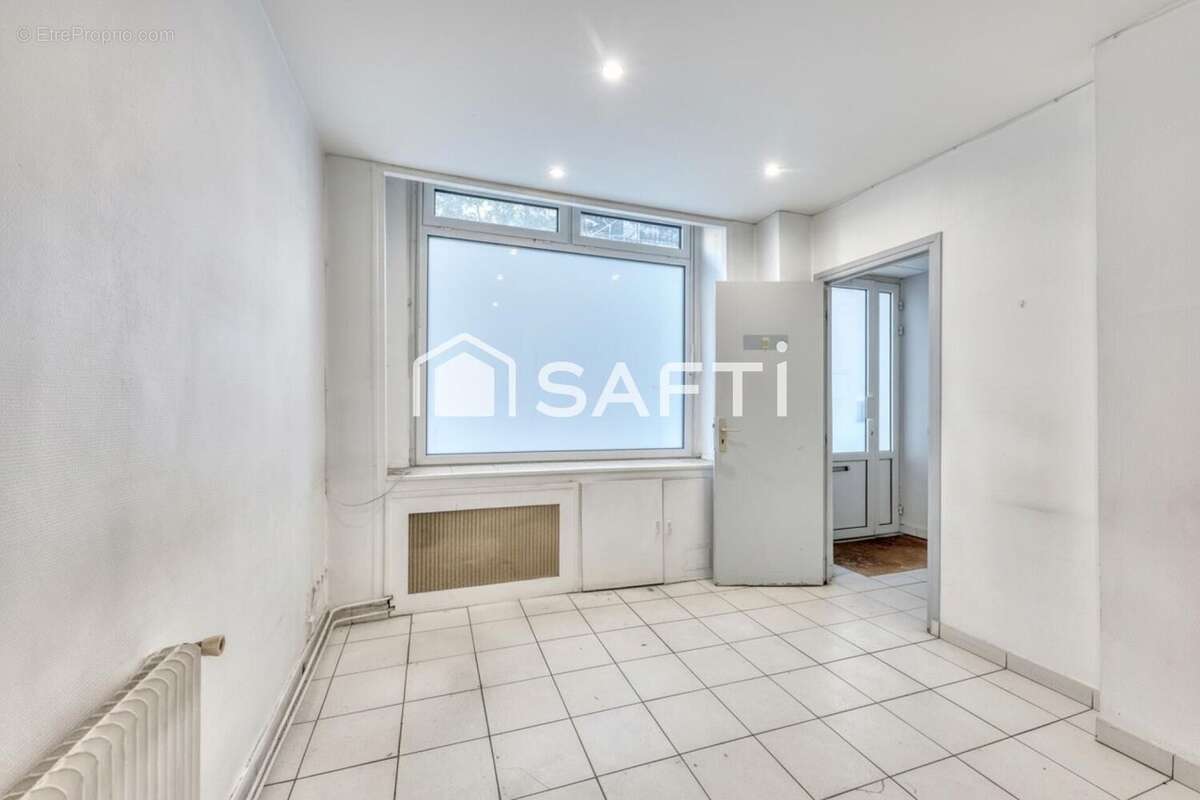 Photo 8 - Commerce à PARIS-19E