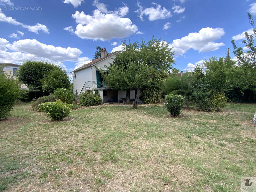 Maison de 110m2 avec terrasse 4 chambres - Séchoir à tabac - BERGERAC CENTRE - photo 2