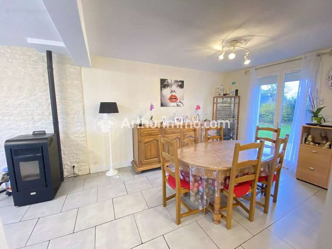 Maison à PONT-L&#039;EVEQUE