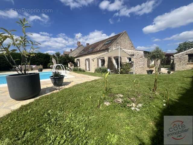 Maison à SAINT-MARTIN-DE-BRETHENCOURT
